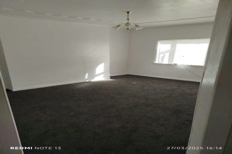 Photo of property in 26a Ludlam Crescent, Woburn, Lower Hutt, 5010