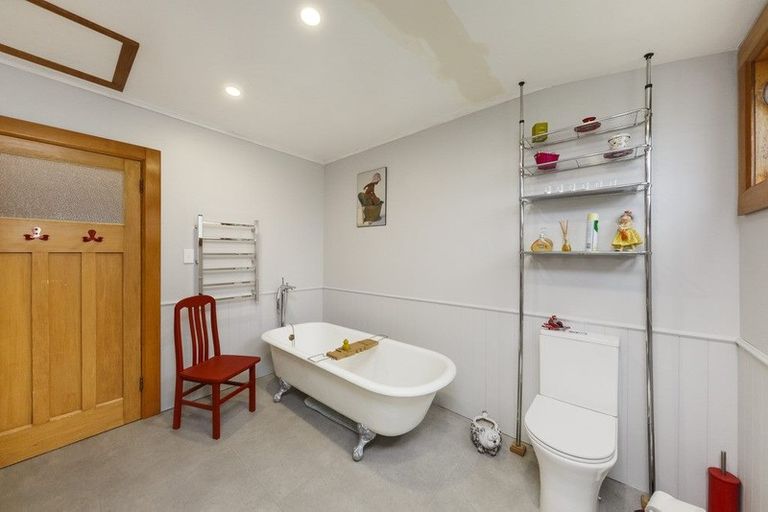 Photo of property in 23 Rainforth Street, Roslyn, Palmerston North, 4414