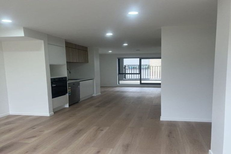 Photo of property in 105 Settlers Avenue, Hobsonville, Auckland, 0618