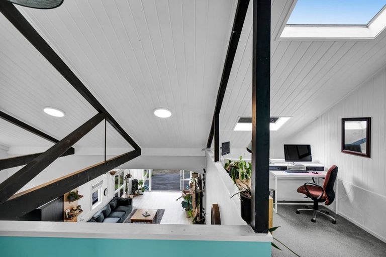 Photo of property in 330 Kelly Road, Lepperton, New Plymouth, 4373