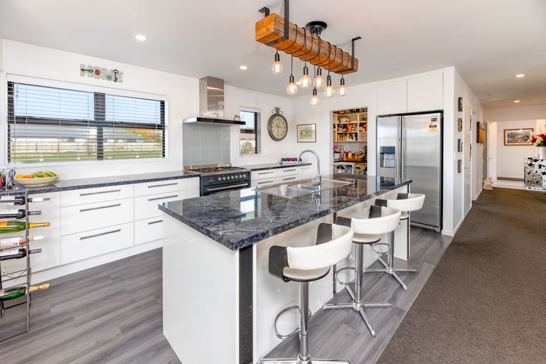 Photo of property in 37 Te Korari Street, Marshland, Christchurch, 8083