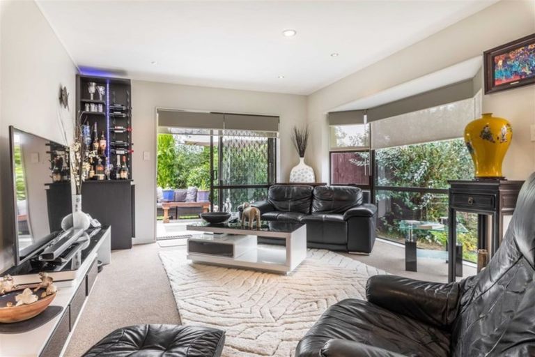 Photo of property in 1/41a Titirangi Road, New Lynn, Auckland, 0600