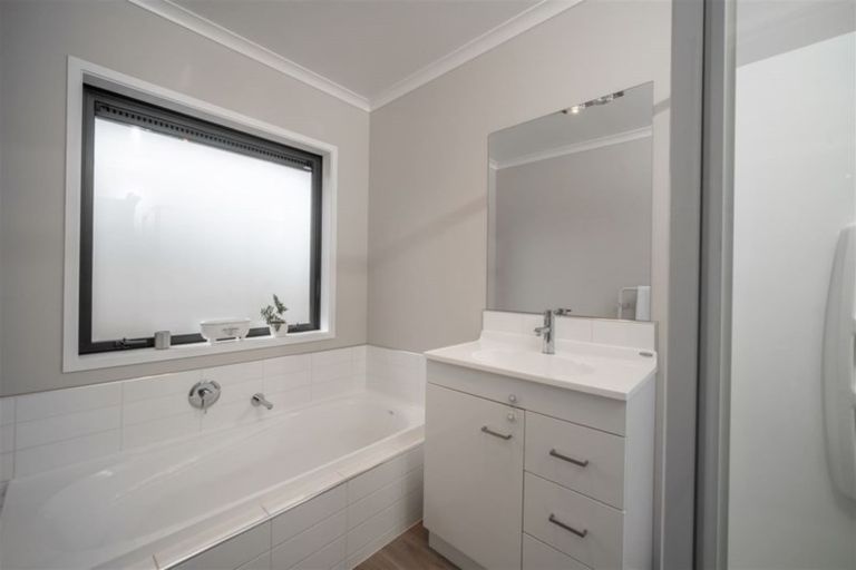 Photo of property in 31 Rossall Crescent, Rolleston, 7615