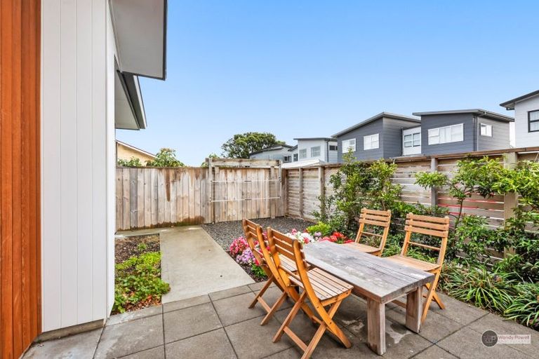 Photo of property in 4 Okoutu Lane, Moera, Lower Hutt, 5010