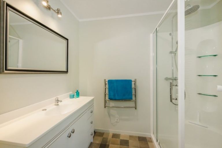 Photo of property in 6 Conifer Court, Raumati Beach, Paraparaumu, 5032