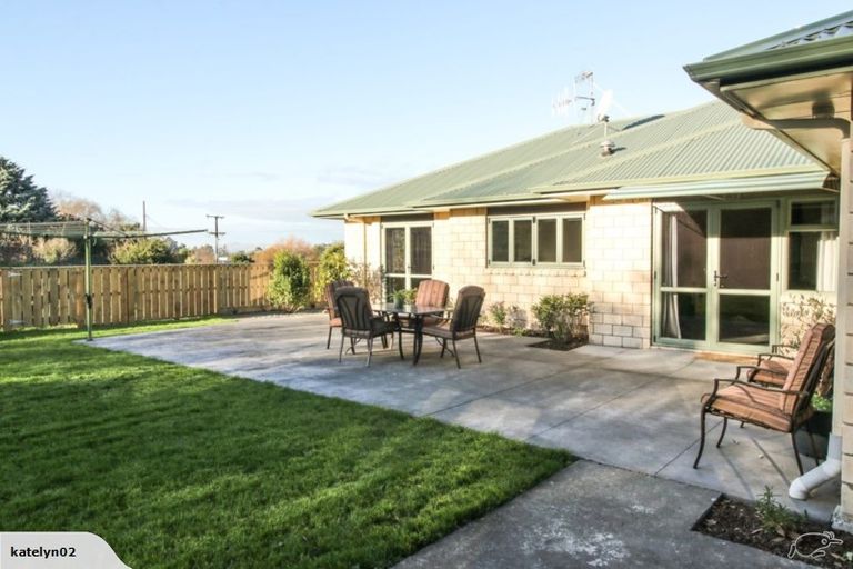 Photo of property in 36 Domain Road, Waipawa, 4210