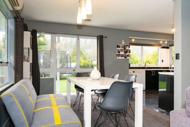 Photo of property in 20a Tokomaru Drive, Havelock North, 4130