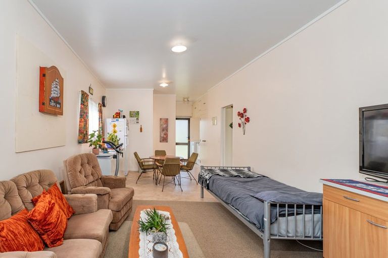 Photo of property in 3 Captain Cook Road, Cooks Beach, Whitianga, 3591