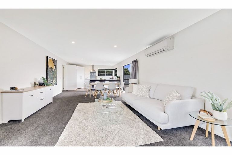 Photo of property in 2/49 Castletown Place, New Brighton, Christchurch, 8083