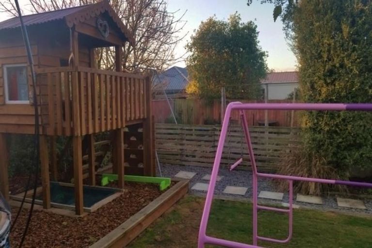 Photo of property in 247 Queenspark Drive, Parklands, Christchurch, 8083