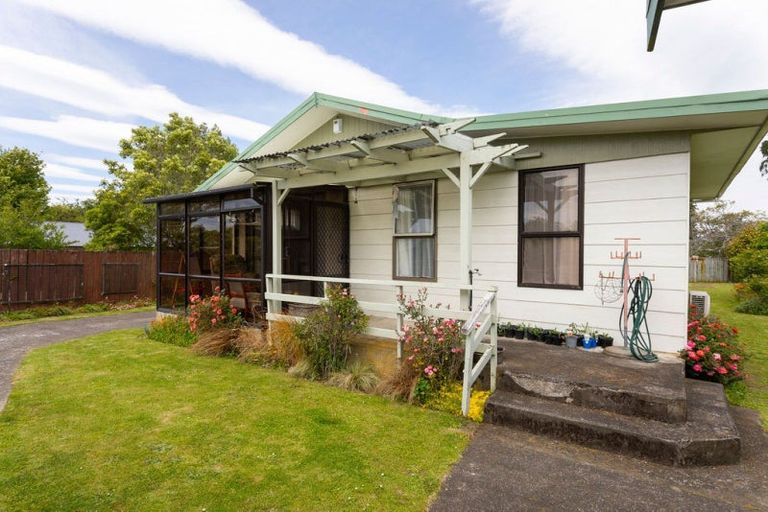 Photo of property in 27a Smith Street, Dannevirke, 4930