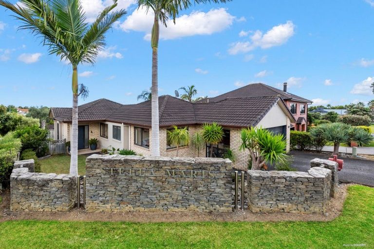 Photo of property in 2 Stellamaris Way, Shamrock Park, Auckland, 2013