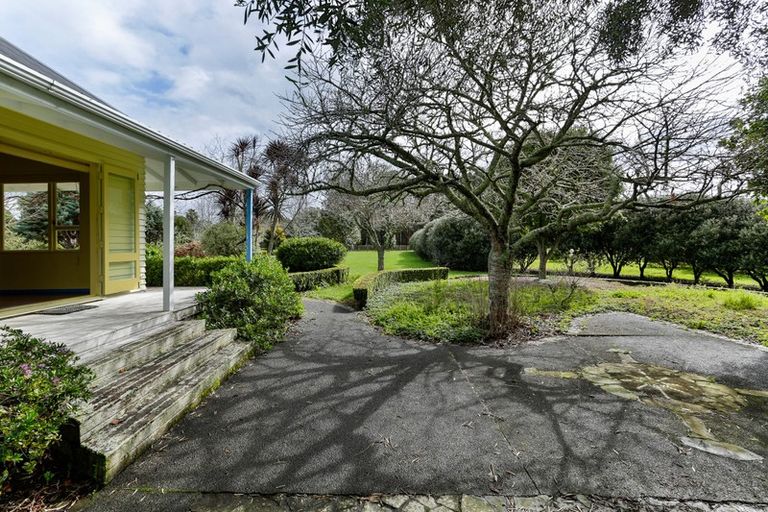 Photo of property in 76 Riverland Road, Kumeu, 0892
