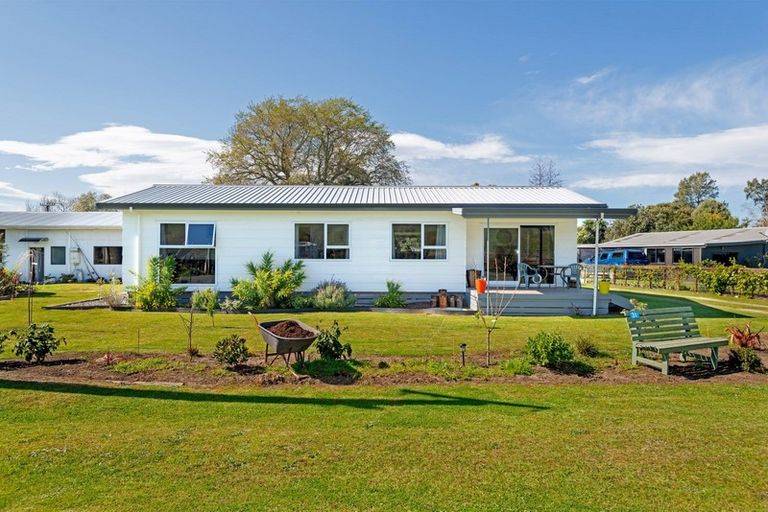 Photo of property in 31 Uawa Parade, Tolaga Bay, 4077