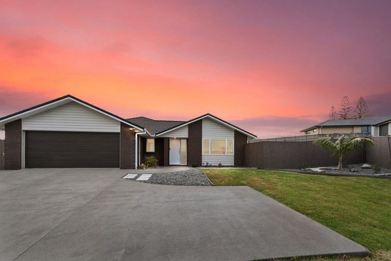 Photo of property in 4 Ulcoats Lane, Pokeno, 2402