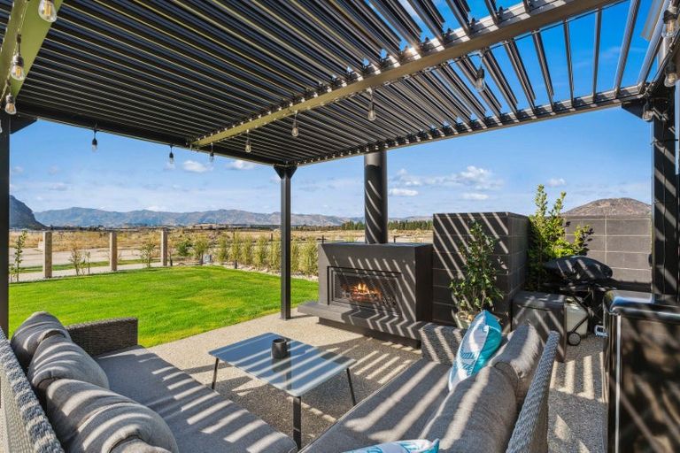 Photo of property in 3b Wallace Place, Westown, New Plymouth, 4310