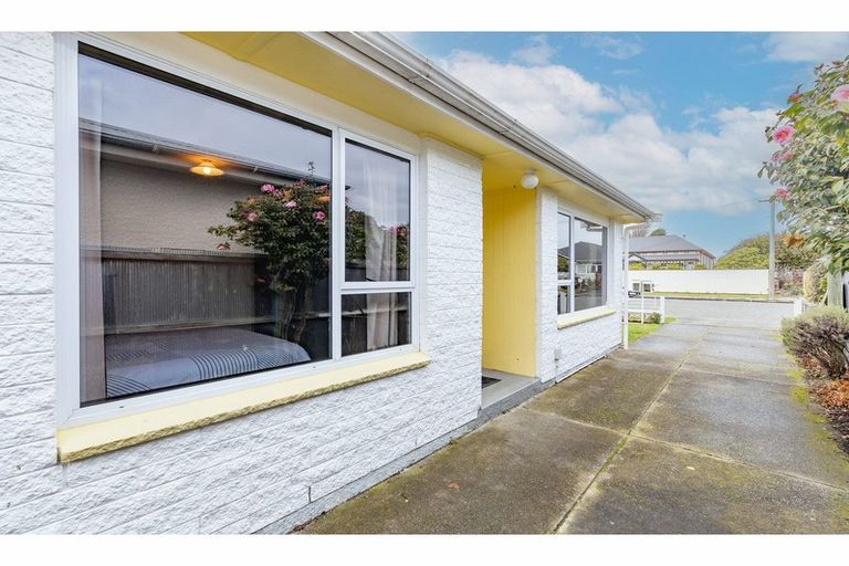 Photo of property in 1/28 Collingwood Street, New Brighton, Christchurch, 8061