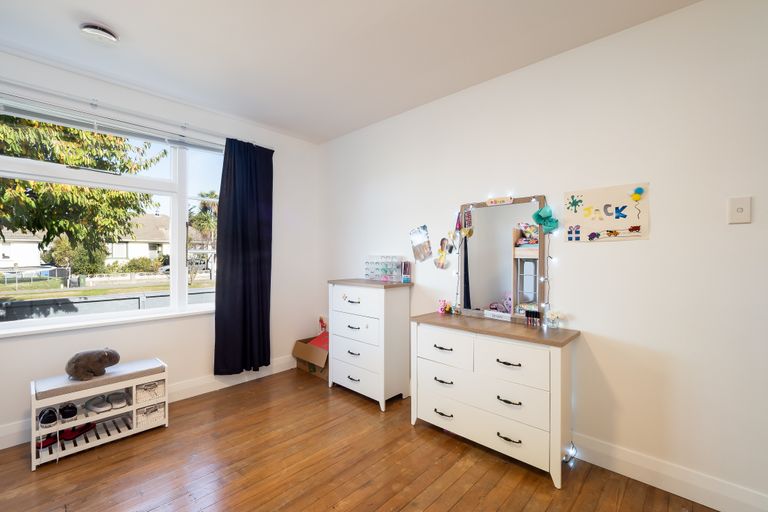 Photo of property in 28 Taurima Street, Hei Hei, Christchurch, 8042