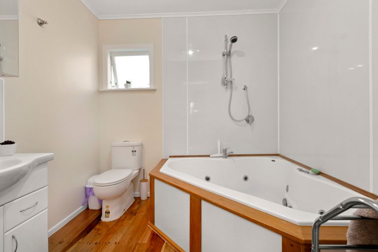 Photo of property in 212 Waikiekie Road, Thames, 3500