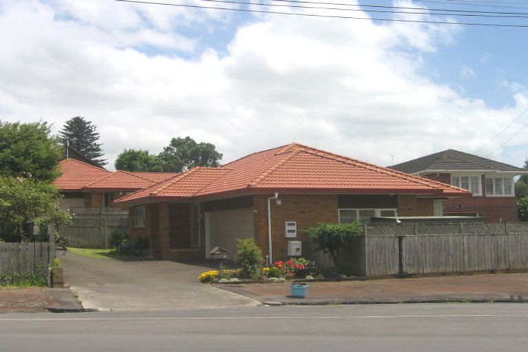 Photo of property in 1/18 Woodbine Avenue, Greenlane, Auckland, 1051