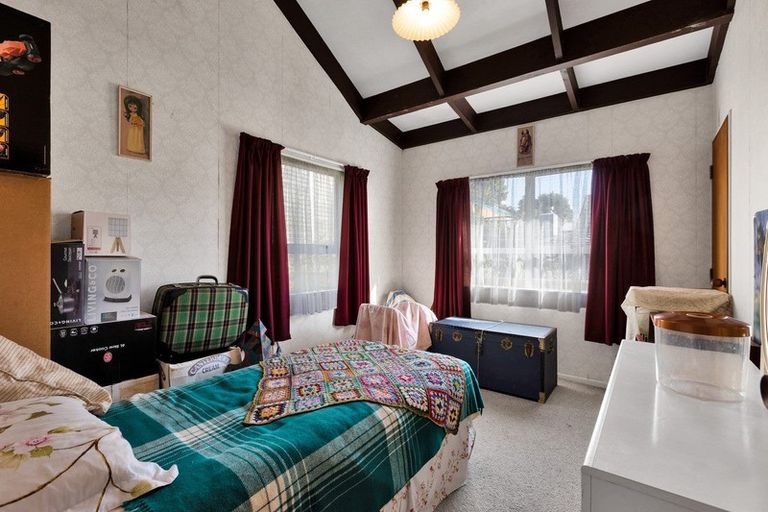 Photo of property in 2/19 Kenmore Street, Westown, New Plymouth, 4310