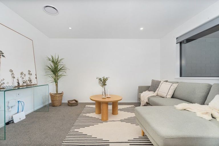 Photo of property in 18 Awatea Drive, Whitianga, 3510