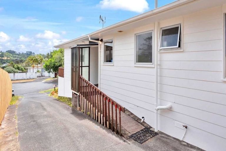 Photo of property in 1/7 Classic Grove, Bayview, Auckland, 0629
