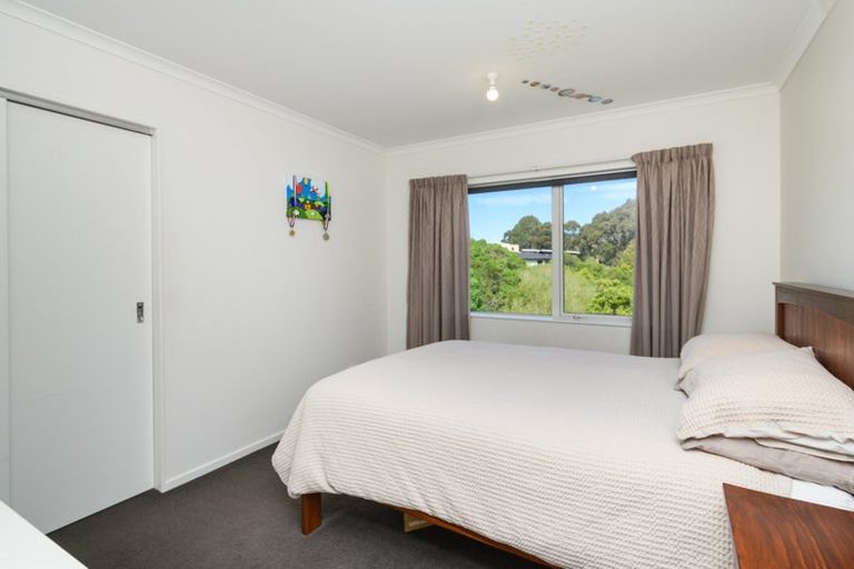 Photo of property in 34 Ruapehu Drive, Fitzherbert, Palmerston North, 4410
