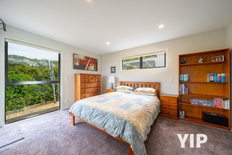Photo of property in 14 Cromwell Point, Newlands, Wellington, 6037