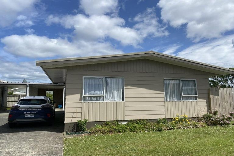 Photo of property in 6 Ballagh Close, Onerahi, Whangarei, 0110
