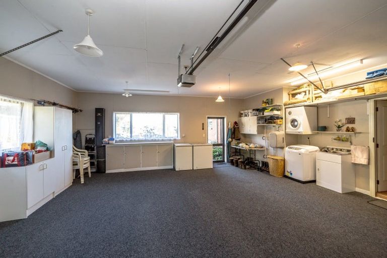 Photo of property in 252 Masterton Stronvar Road, Te Ore Ore, Masterton, 5890