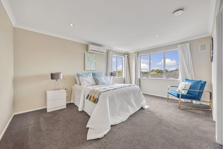 Photo of property in 8 Baverstock Road, Flat Bush, Auckland, 2016