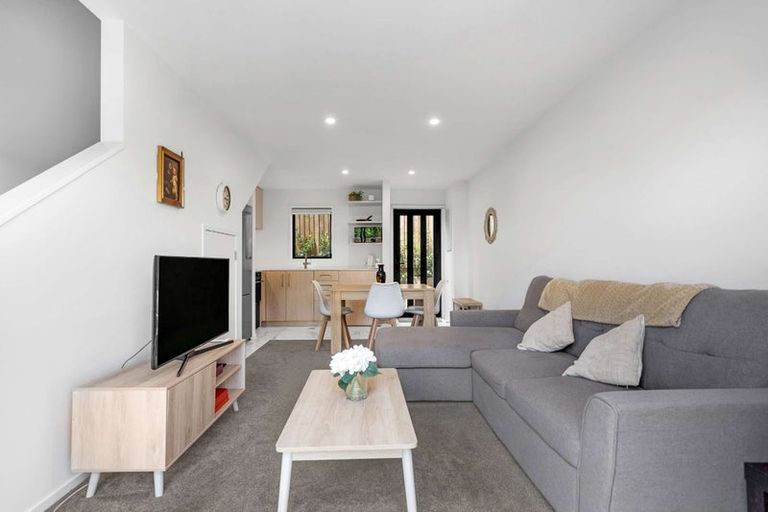 Photo of property in 6/137 View Road, Sunnyvale, Auckland, 0612