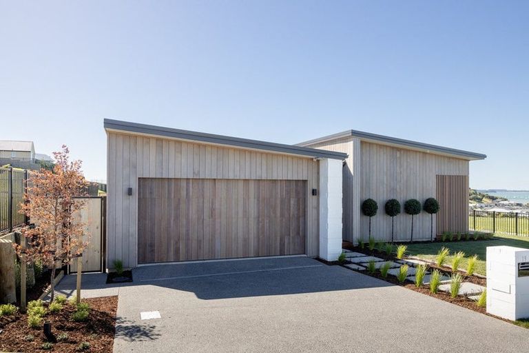 Photo of property in 19 Ridge Drive, Omokoroa, 3114