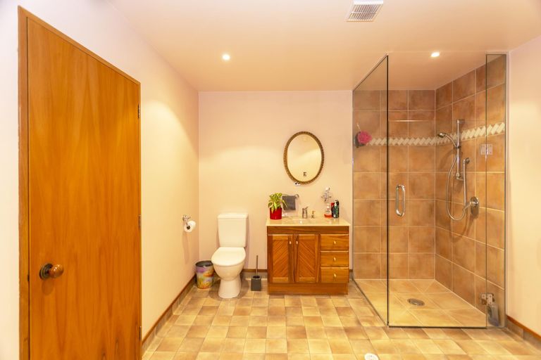 Photo of property in 12 Grove Avenue, Weston, Oamaru, 9401