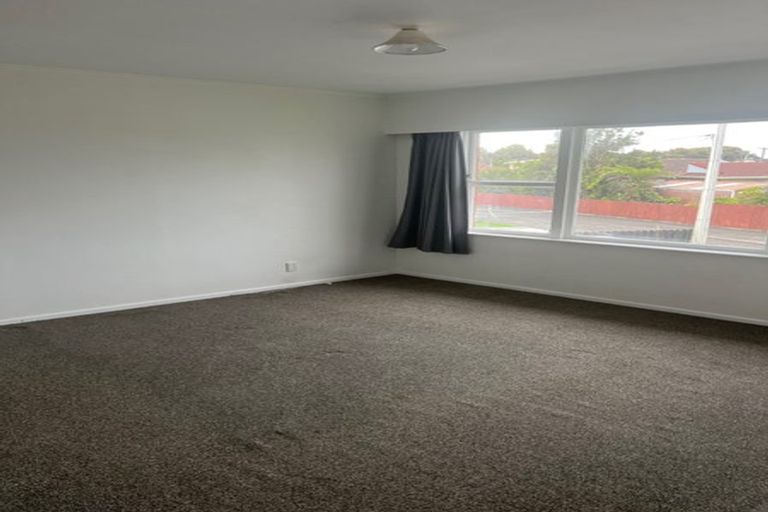 Photo of property in 12 Michelle Place, Mangere, Auckland, 2022