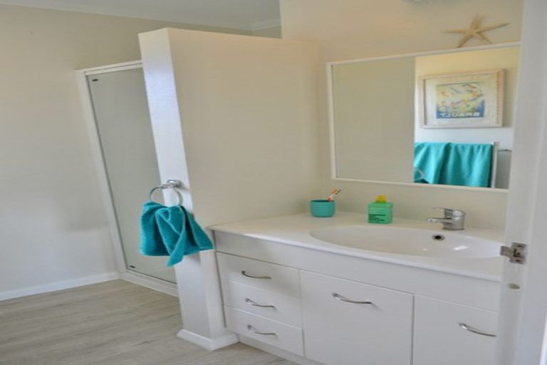 Photo of property in 40 Scott Avenue, Otaki Beach, Otaki, 5512