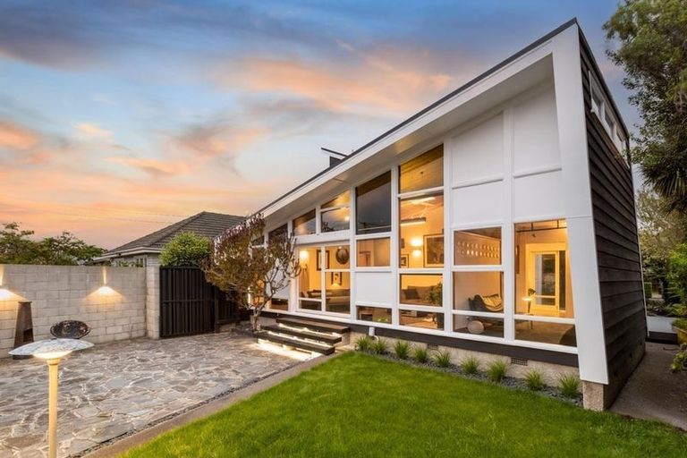 Photo of property in 36 Kellys Road, Mairehau, Christchurch, 8052