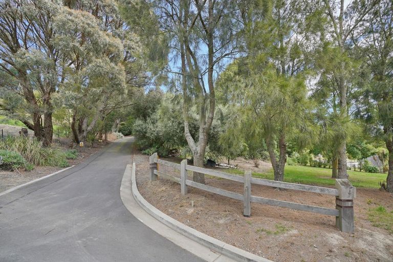 Photo of property in 11 Saddle Vale Rise, Halswell, Christchurch, 8025