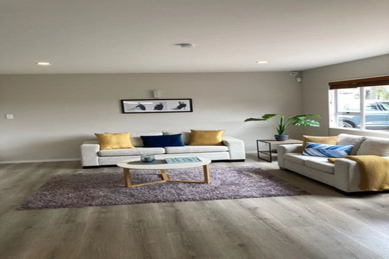 Photo of property in 313 Hobsonville Road, Hobsonville, Auckland, 0618