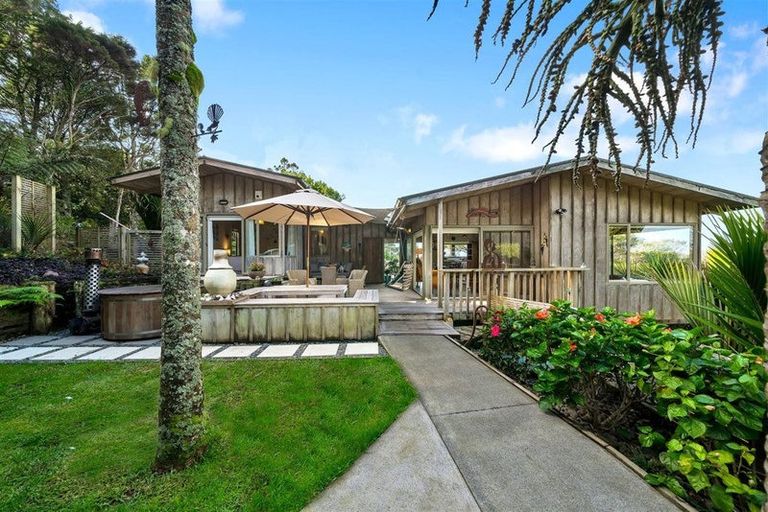 Photo of property in 12 Kereru Grove, Greenhithe, Auckland, 0632