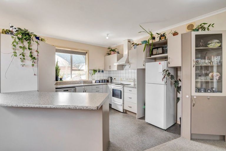 Photo of property in 120 Miranda Street, Stratford, 4332