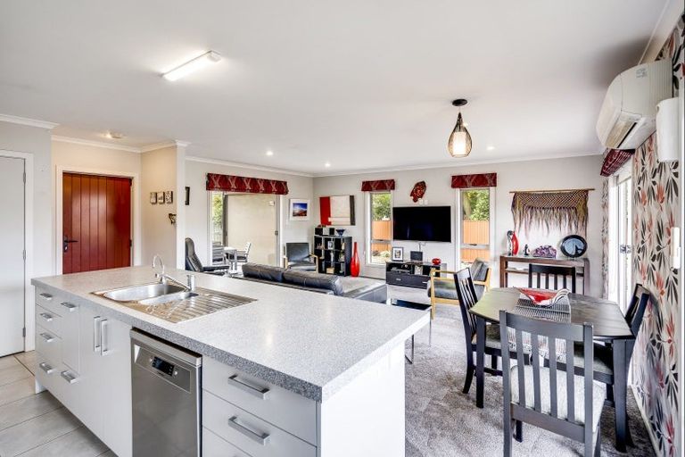 Photo of property in 103a Main Rd Clive, Clive, 4102