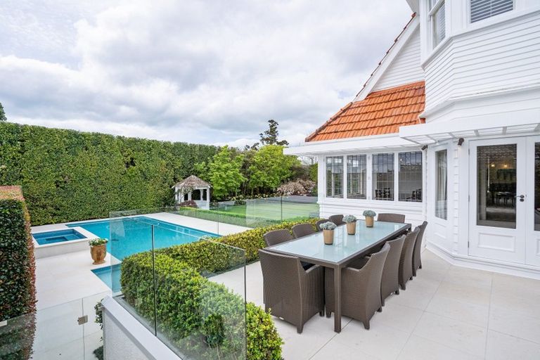Photo of property in 144 Orakei Road, Remuera, Auckland, 1050
