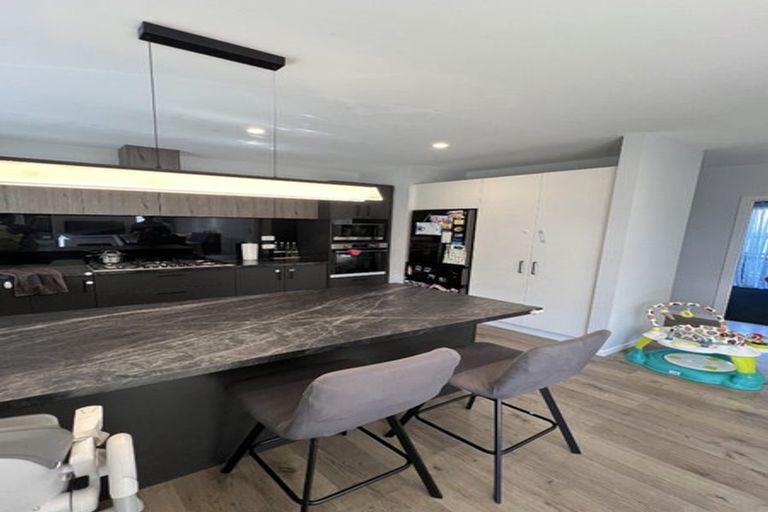 Photo of property in 121 Battalion Drive, Papakura, 2110