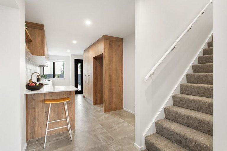 Photo of property in 2/133 Blighs Road, Strowan, Christchurch, 8052