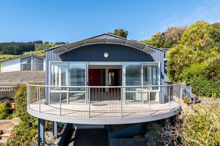 Photo of property in 40 Marine Parade, Macandrew Bay, Dunedin, 9014