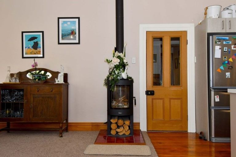 Photo of property in 27 Brough Street, Palmerston, 9430