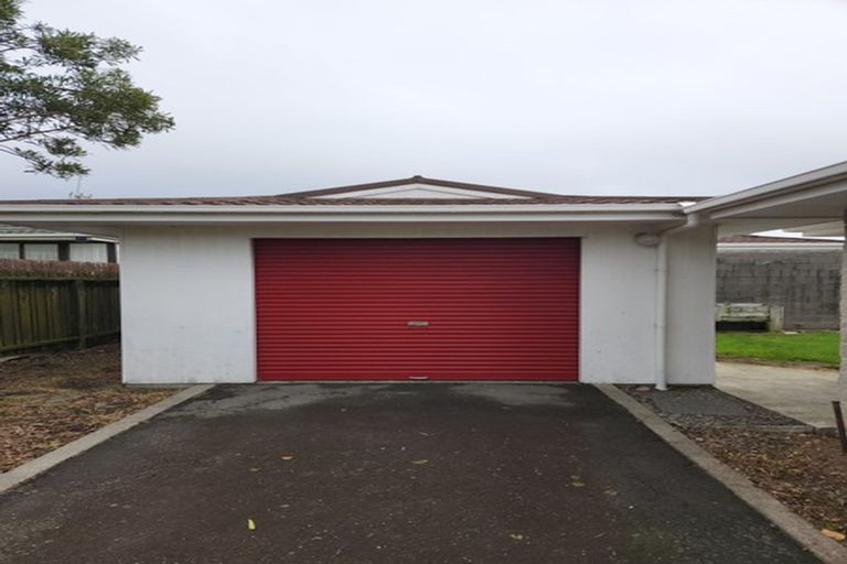 Photo of property in 29a Rewarewa Crescent, Waikanae, 5036