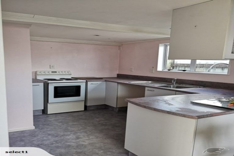 Photo of property in 1118 Fergusson Drive, Clouston Park, Upper Hutt, 5018